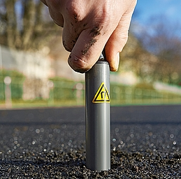 Sport_Web_I's tweet image. Stades &amp;amp; #Numérique |La société #Polytan France, basée à Amiens, conçoit des revêtements sportifs &apos;intelligents&apos; équipés de #SmartTracks capables d&apos;enregistrer 500 données/seconde lors d&apos;un entraînement d&apos;athlétisme, par exemple. @FredericAlliot ⤵️  🔄Lire lesechos.fr/pme-regions/in…