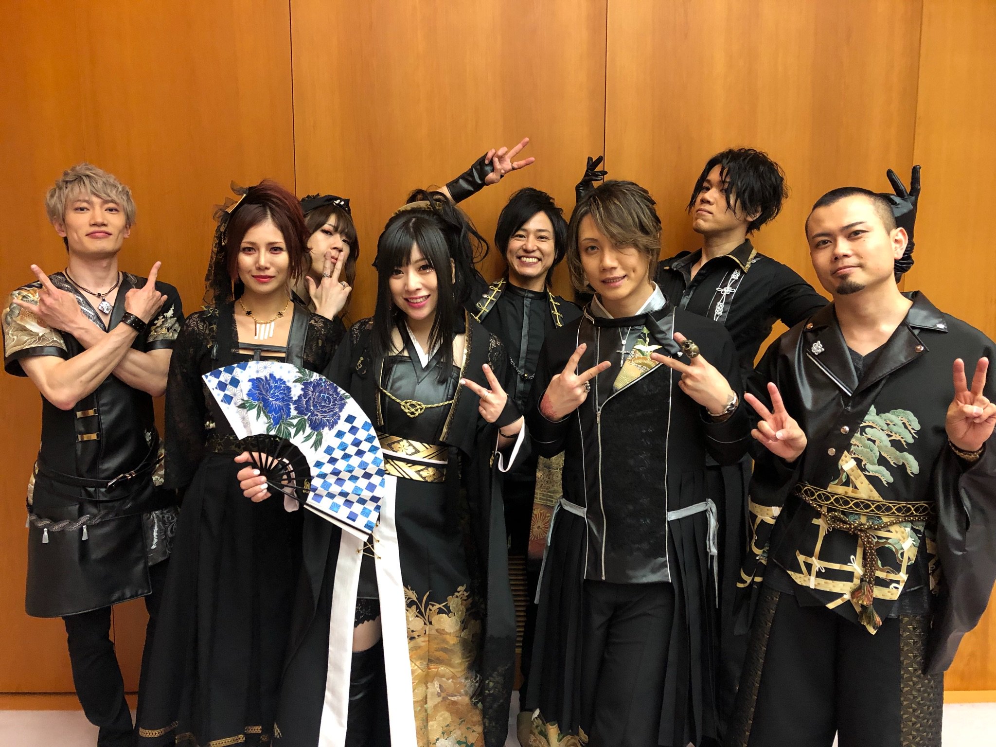 和楽器バンド Wagakkiband 5th Anniversary 単独奉納公演 In 出雲大社 にお越しいただいた皆様 本当にありがとうございました 荘厳な雰囲気の中 皆様と最高の時間を作り上げることが出来ました 和楽器バンドはデビュー5周年を迎えますが 次の6