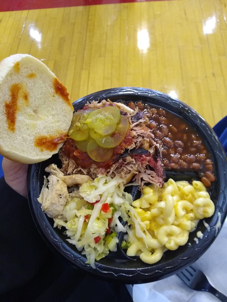 ThadBallNPrep's tweet photo. @PBevBallNPrep when someone truly appreciates your expertise and time given to their cause, this is one way they show it. π #HBShowdown19 #BallNPrep #IAintMadAtThem https://t.co/r3GPhsWkNS