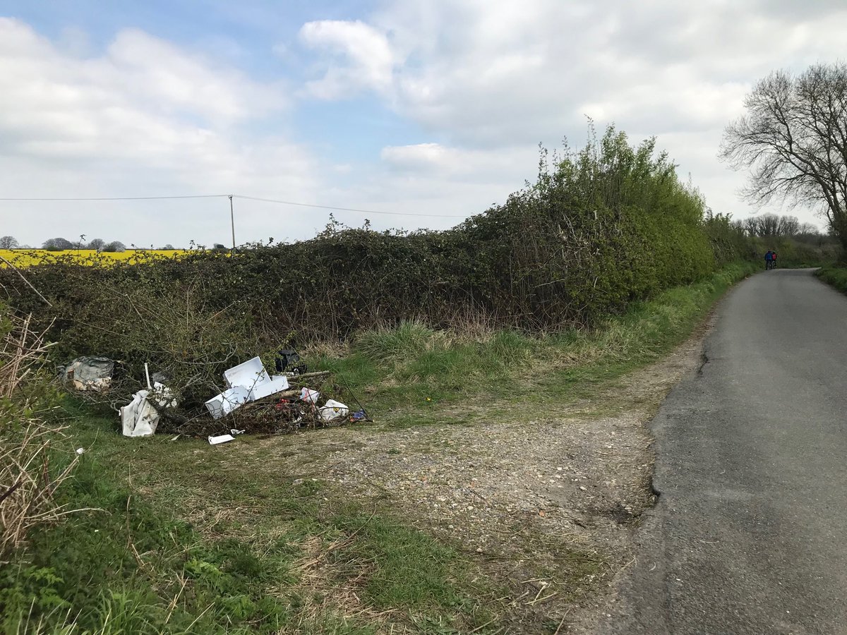 I litter-picked this lane close to our village a few weeks ago. Some shit-head has now decided to fly tip their household waste, rather than drive to the recycling centre. Words escape me - beyond sad.