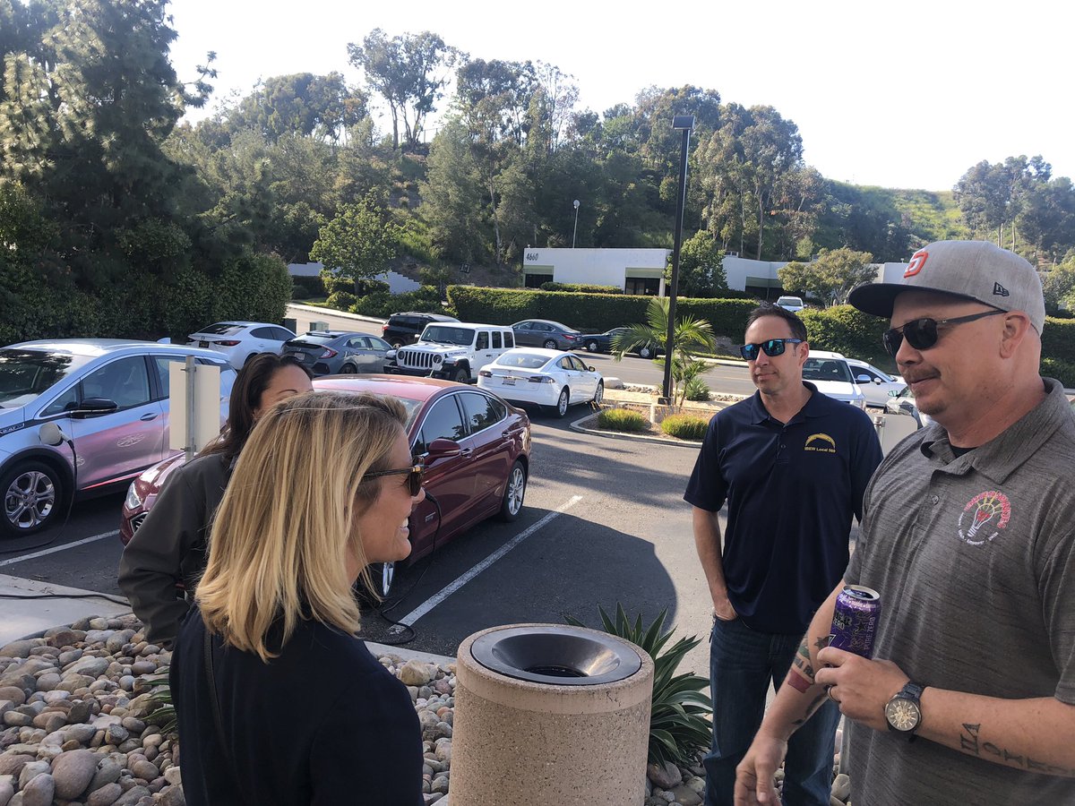FlyingWithSara's tweet photo. Loved visiting IBEW Women’s Committee, the United Sparkies, for a tour of the the Electrical Training Institute for @IBEW569 members. Unions power America, move America, represent the best of America. #1u #PLASummit2019 https://t.co/UGqtcFC40C
