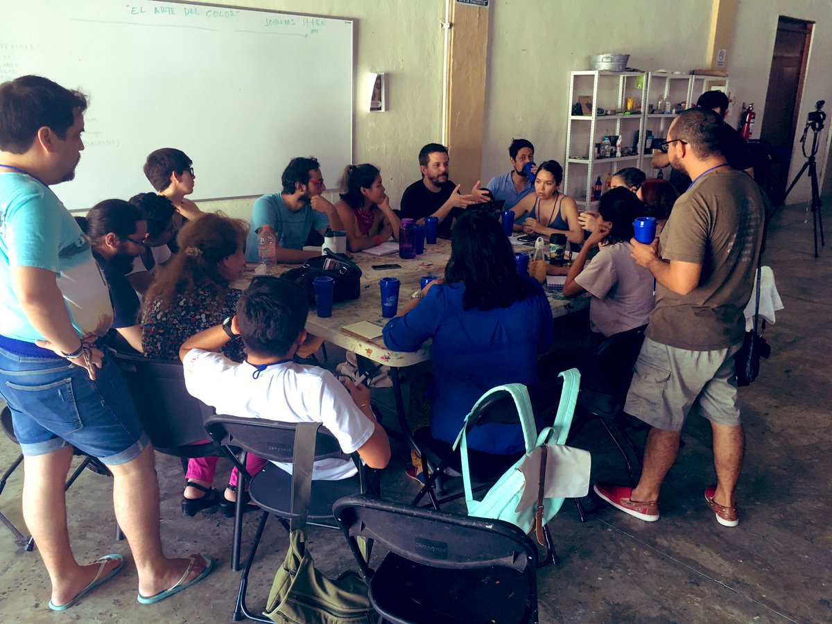 RedAlternaArtes's tweet photo. Estamos haciendo un mapeo en torno a políticas culturales por cada uno de los estados de la península de Yucatán, con la guía de José Luis Mariscal.
#ZONA #EncuentroPeninsular #Campeche #RedAlterna #CrecemosEnRed https://t.co/ZtJfKuDt5s