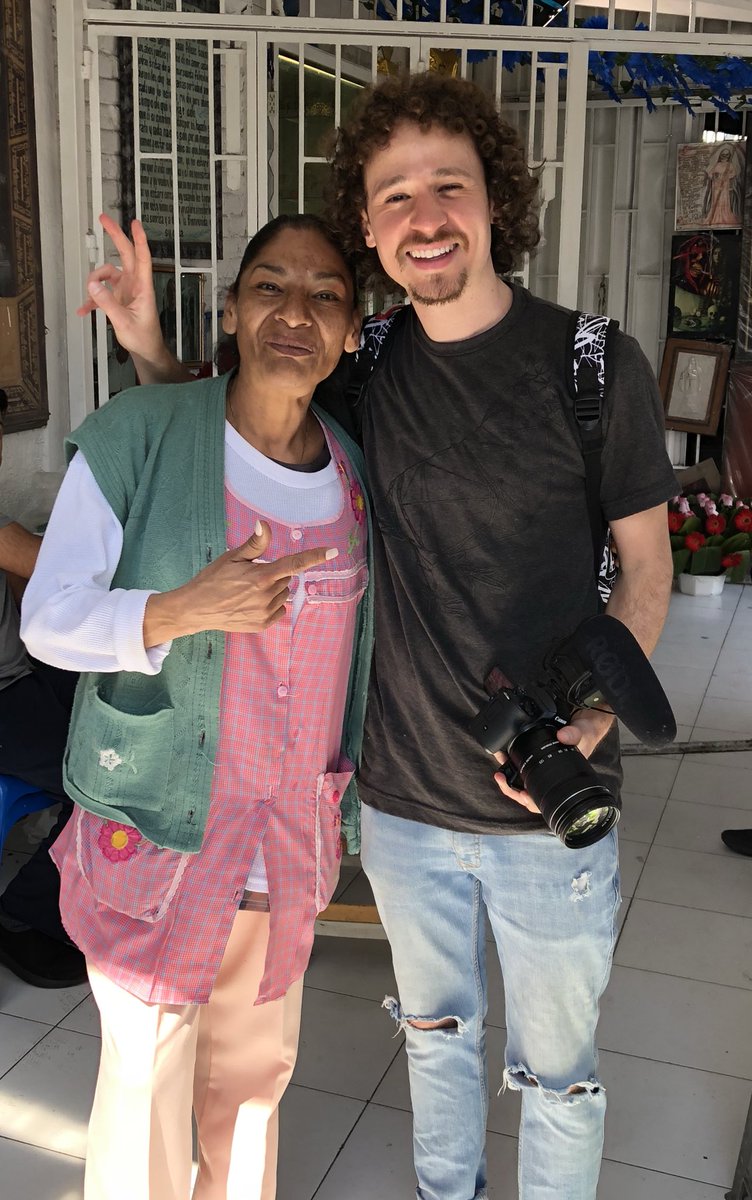 LuisitoComunica's tweet image. Hoy falleció Lourdes, la inigualable Reina del Albur. Tan alegre, bromista y ocurrente, continuará viviendo en nuestros corazones, siendo recordada por muchísimo tiempo.

Un abrazo muy grande a sus seres cercanos, sobre todo a su hija Valentina. En paz descanse ♥️