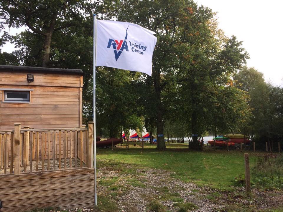 uk_cadets's tweet photo. Today saw #Cadets &amp; #Volunteers from across the NW Region come together to undertake training in Paddle Sports and Dinghy Sailing at @KnowsleyYM 
#BetterTogether #TrainingAfloat 
@RYA @BritishCanoeing @MCA_NW @FormbyMCA @WallaseyMCUK @TSVENGEANCE https://t.co/cLkL9Cqk0q