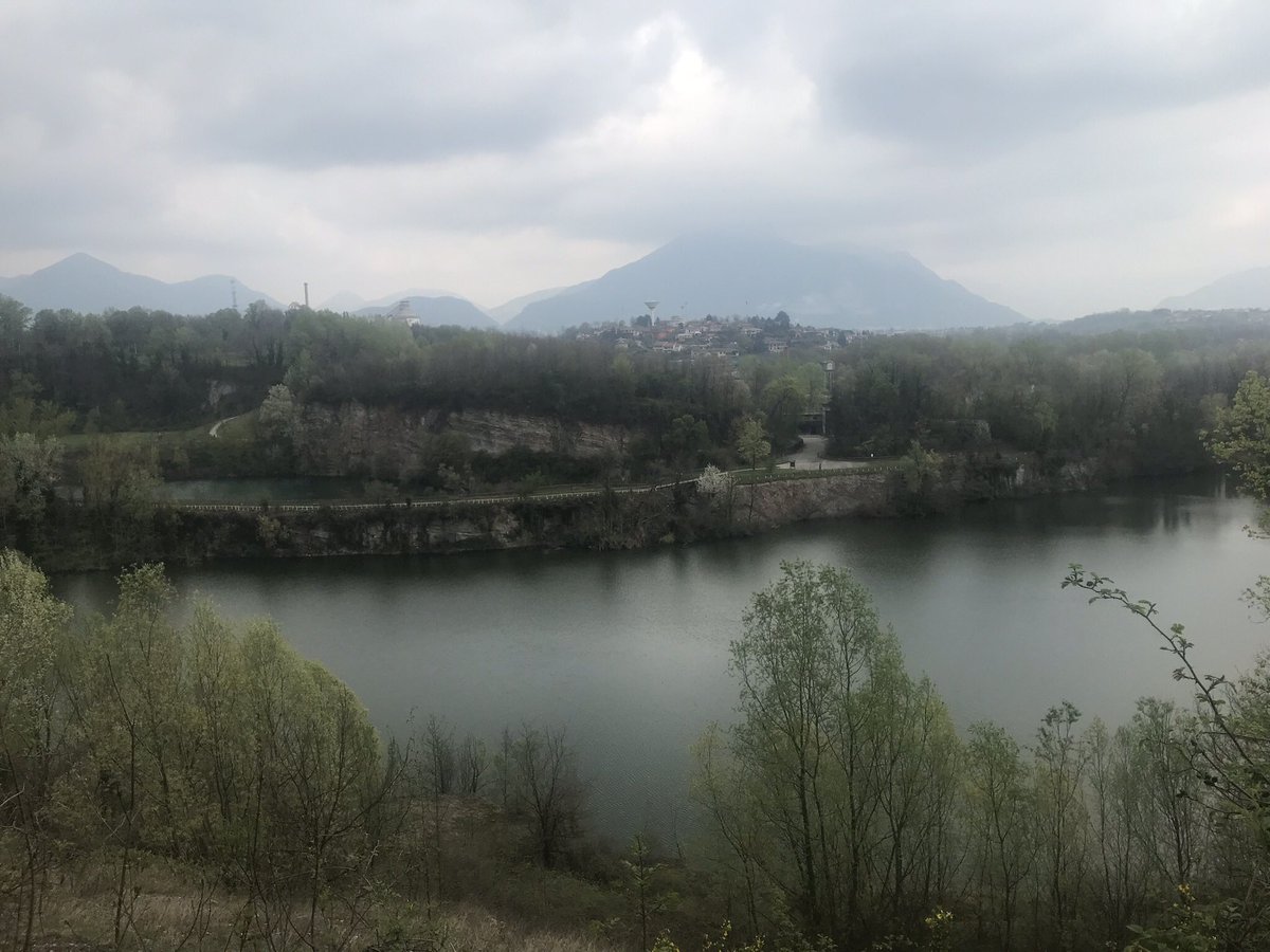 carlottasigism1's tweet photo. Oggi abbiamo passato un divertente pomeriggio all’oasi di #Baggero progetto #SaltaFrog. Grazie @LegambienteLomb https://t.co/JK0iTdZice