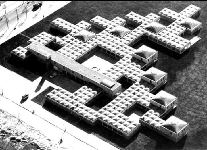 areasvellas's tweet photo. ...parecidos razonables... #matbuilding ;)
#parecidosrazonables
-Amsterdam Orphanage, Aldo van Eyck. 1955-60
-De Flint Cultural Centre in Amersfoort, Onno Greiner. 1970 https://t.co/Ba5cFteDa4