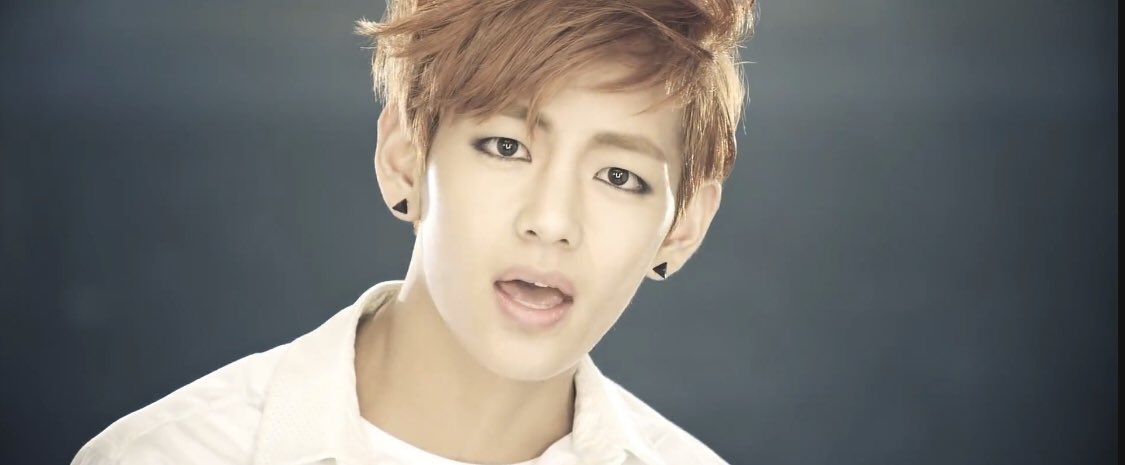 softiektae's tweet photo. Boy in Luv       &amp;       Boy with Luv https://t.co/vyfnv5b8Xl