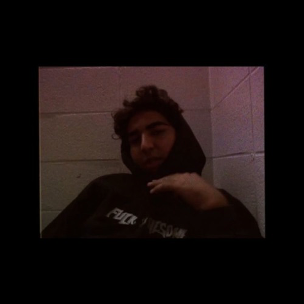 ELEVATOR_'s tweet photo. @swerzie returns with a blistering new single, "LOOKOUT!". https://t.co/80lXUPbvP6 https://t.co/XVEVddAqIJ