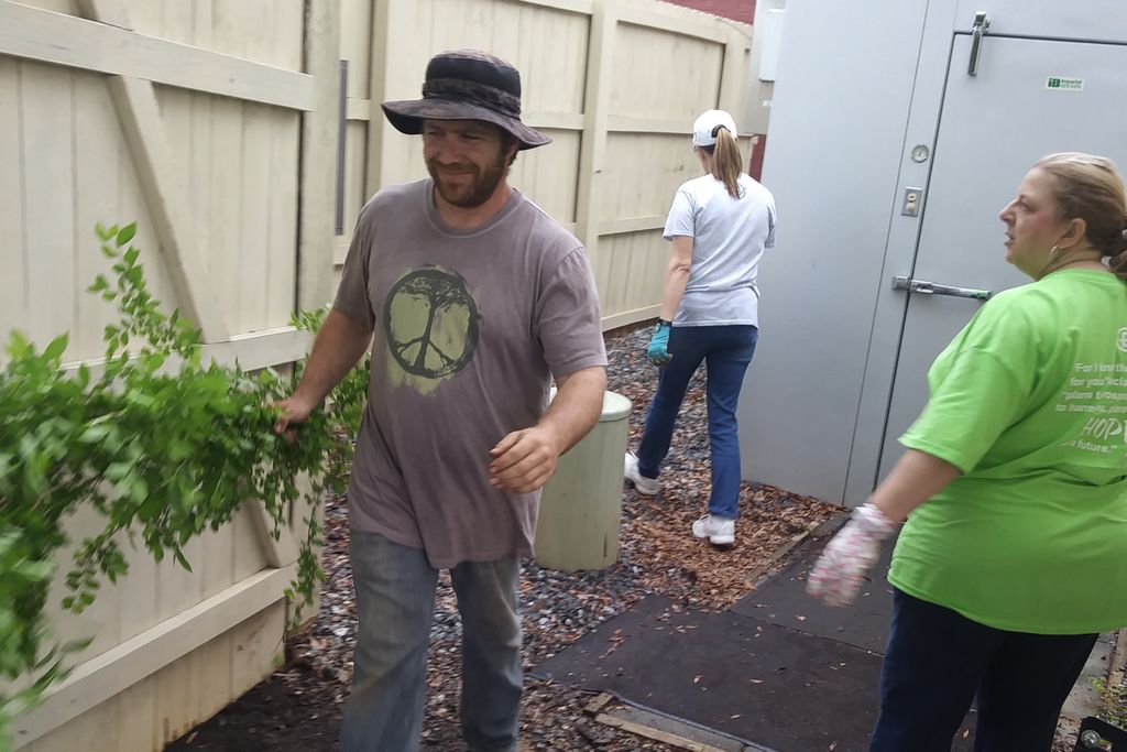 GreerRelief's tweet photo. So #thankful to be part of #HopeWeek2019 @fairviewgreer! 
Shout out to project leader Andrew Padula who led the sustainable garden volunteers &amp; the painting project leaders who patched the walls earlier this week. Y’all know how to do a project right. 
#EveryNeighborMatters https://t.co/CQ94sXHewK
