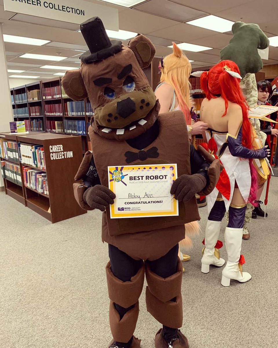 RodLibrary's tweet photo. Congratulations to all of our Costume Contest winners! Best in Show: Hestsu ⭐️ Best Group: Star Guardians Jinx and Ahri ⭐️ Best Robot: Freddy Fazbear #RodCon2019 https://t.co/eVDcTNfnbi