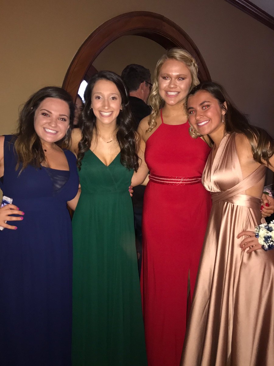ChloeFerrara's tweet photo. Happy birthday Caitlyn!!! Thanks for being a real one, love u the MOST! Can’t wait for 4 more years 😍❤️💙 https://t.co/klT1rRIUrZ