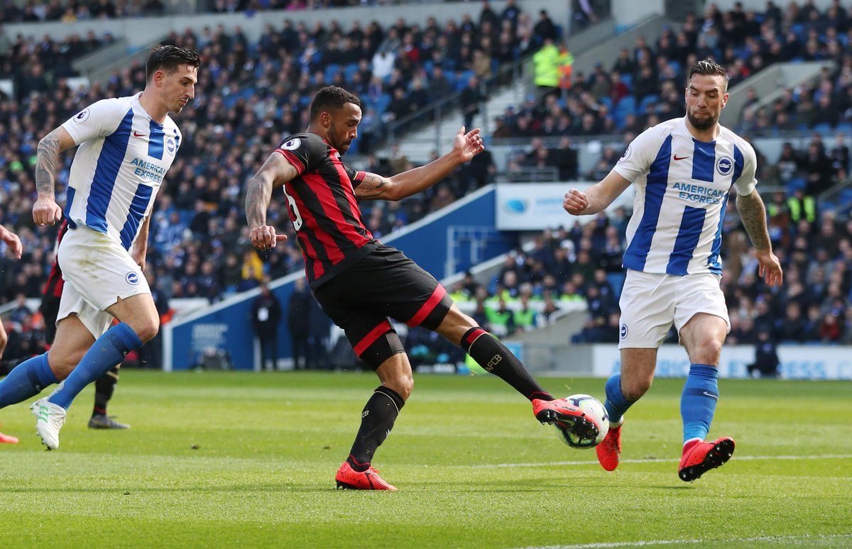 OfficialFPL's tweet photo. 66,115 #FPL managers captained Shane Duffy!

5 goals conceded.
0 points.

Dearie me. https://t.co/Ne61jN07Aq