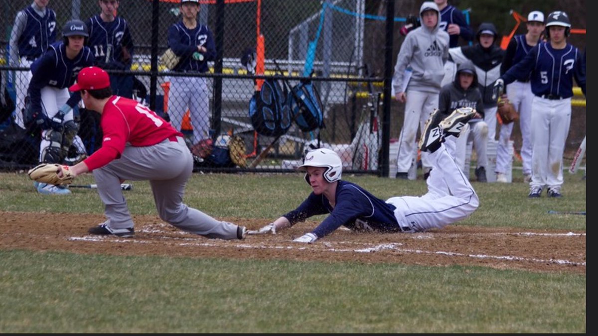 donnagoode's tweet photo. @chrisgoode21 Stealing home like a BOSS!  Great WIN for FHS baseball FR team vs Catholic Memorial 5-1. Keep the streak going boys ⚾️💙 #FHSBaseball #franklinma https://t.co/Y6DBTFEyl2