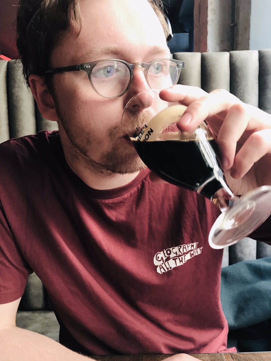 nlgeography's tweet photo. Cooling down after #GAConf19 in my trendy new T-shirt @gatwUpdates @richardallaway #inparis #geographyteacher https://t.co/pL2YeGBDi0