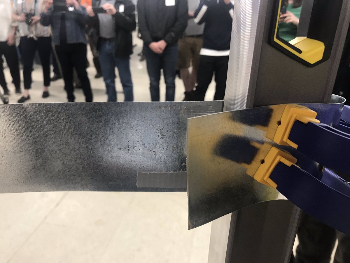 LukeBronin's tweet image. Forget big scissors, this “ribbon-cutting” takes power shears — @MakerspaceCT in #Hartford officially opening an amazing place for inclusive innovation #WhatWillYouMake?#MakeHartfordYours