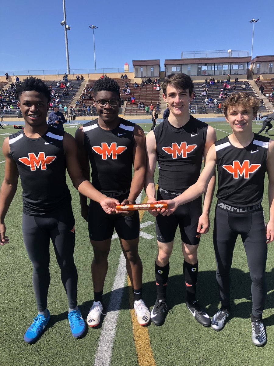 Coach_Lundin's tweet photo. Fr/So 4x1 of Martin, Forrest, Loudermilk, &amp; Colwell just misses the meet record but wins the Fr/So 4x1 in 44.57! #smithstrong19 https://t.co/zAI1ZElhdp