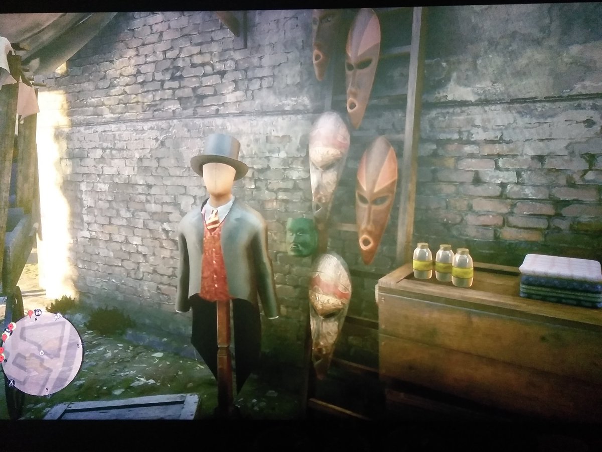 SfMikey's tweet photo. @TrippyComms ,mask located in the market where the fence is as well,Saint Denis must have something to do with the undead theory https://t.co/3sDXjRJ9Jp