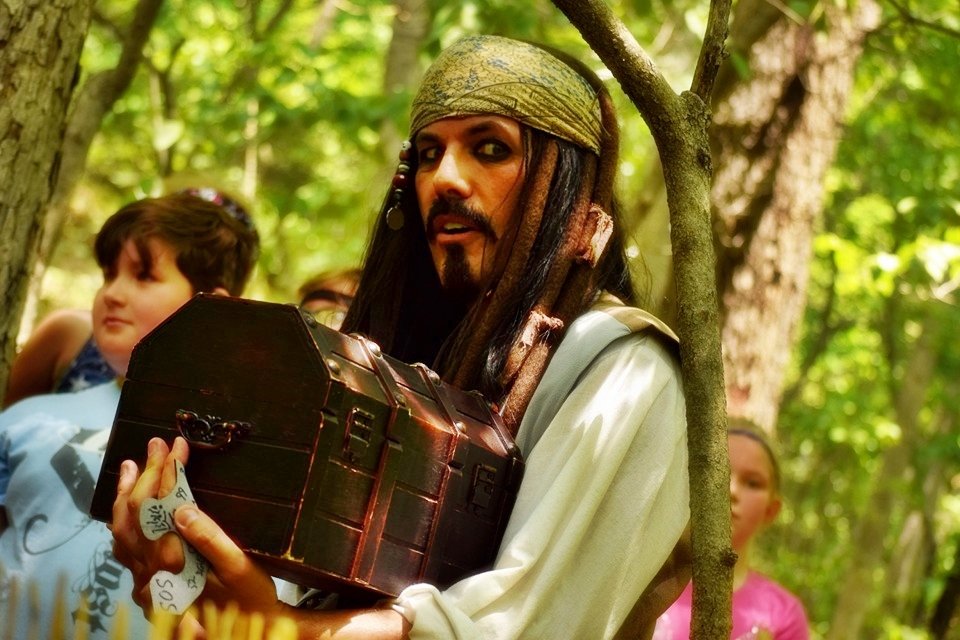 Jolly_Charters's tweet photo. Looking for something to do on Memorial Weekend out of the ordinary? Why not go on a Treasure Hunt Excursion with Captian Scalawag and his crew? Book your Excursion aboard the Calypso today! #pirateslifeforme #beapirate #summer 

https://t.co/eEfBaStgmY https://t.co/Hzyjd5bZE6