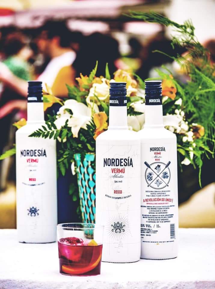 ¡Qué buen ambiente hoy en la Sesión Vermú #Nordesia! 😎

Todos los días desde las 12:00h en #ACoruñaStreetFood 

#vermú #vermut #vermouth #vermúgalego #streetfood