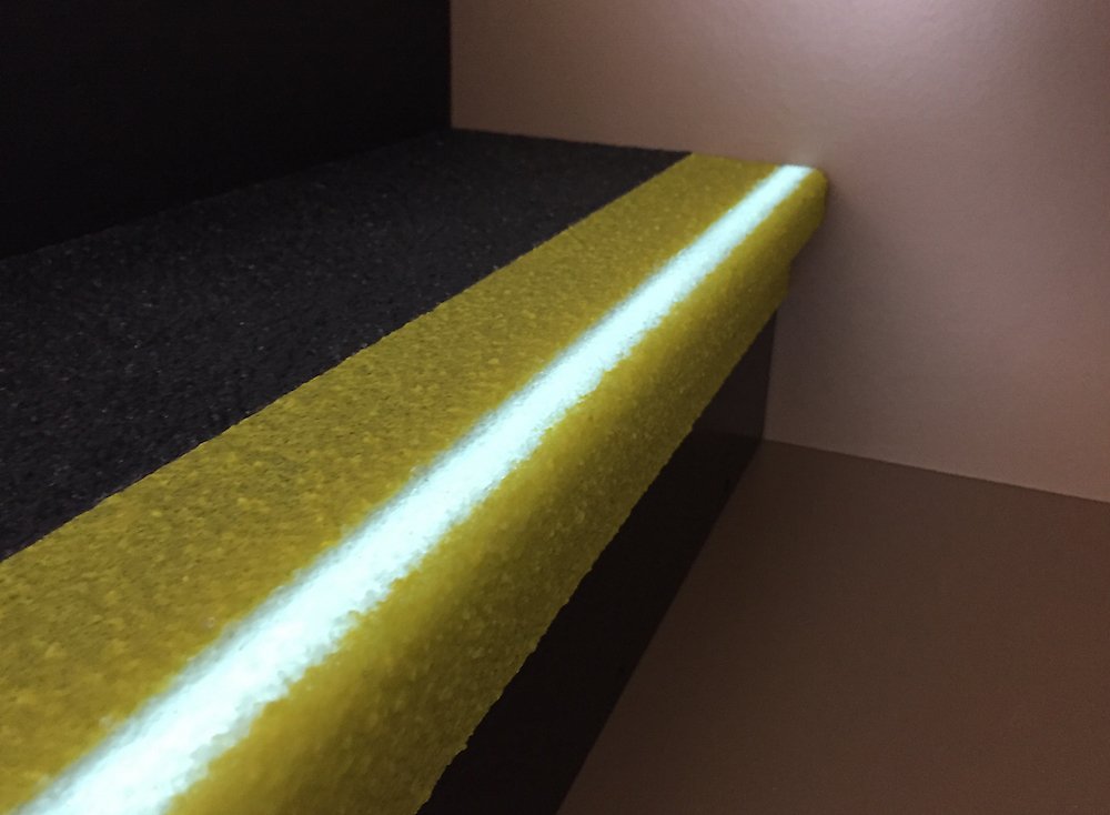 digcust's tweet image. LumaGrip #antislip #grp #nosing 0s4.com/r/GT4Q52 #price