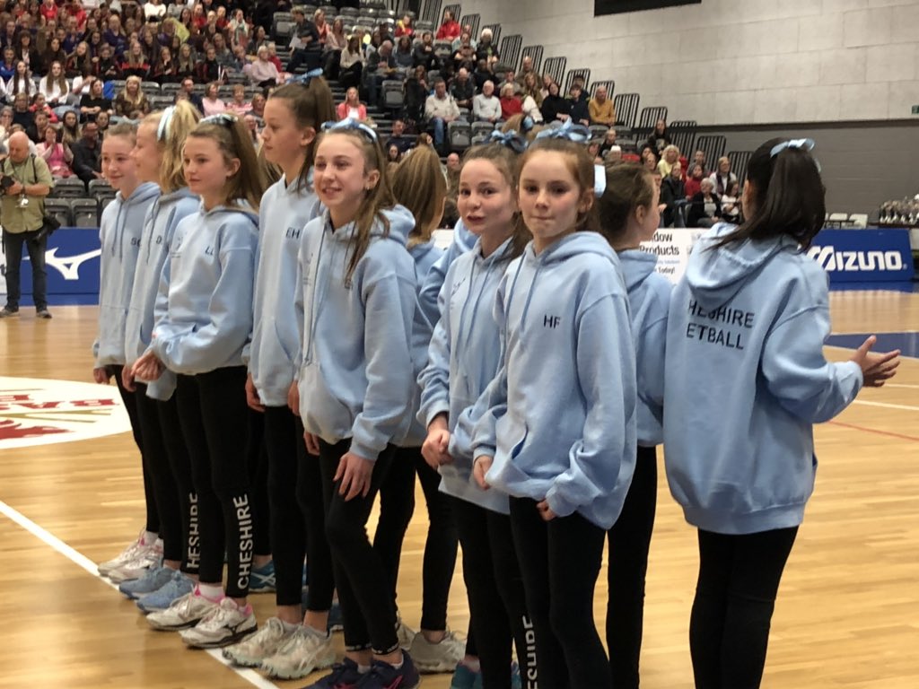 CheshireNetball's tweet photo. Cheshire academy u12 ball girls #thunderpics @manchesterthunder https://t.co/yJlXcH4pei