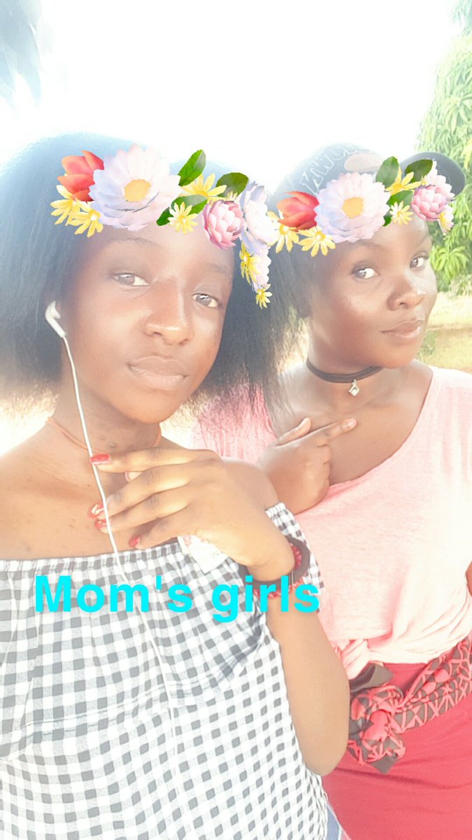 You guys should follow and retweet this.😀