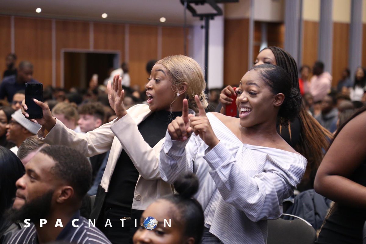 SPACNxtion's tweet photo. This is your mood when you realise that tomorrow you’re back in SPAC Nation and it’s going to be fruity one🍇🍋🍎🥝🍊
📍Oval Kia
Alec Stewart Gate Entrance
Kennington
SE11 5SS
From 11.00am🕡
#SeedsToFruits #PastToPastures #HarvestTime #SPACNation https://t.co/b8zB0CB5u8