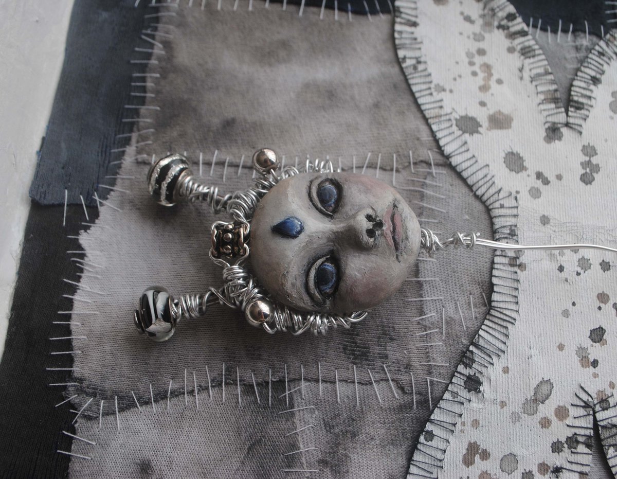 JoannaHartist's tweet photo. The head of a butterfly queen. (Work in progress) https://t.co/YJ89yKJDKf
#artdoll #polymerclaysculpture #butterflyqueen #claysculpture #craftwire #mixedmediaart #textileart https://t.co/4CiE64mhzX