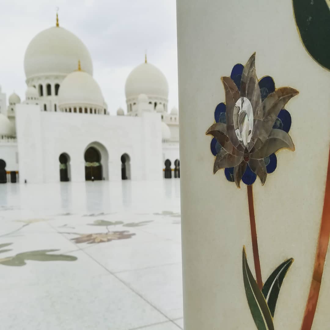 _redcarpet's tweet photo. 🕌
#abudhabi #grandemoschea  #sheikzayedmosque https://t.co/5T5XN8govh