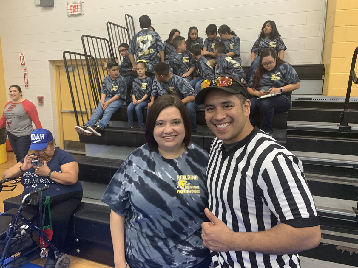 csanchez8254's tweet photo. Shout out to our @Winston_ES volunteers and parents! We couldn’t do this without them. #ParentEngagement #ParentSupport #WeLoveOurVolunteers #WinstonRobotics https://t.co/Bk9CHtRh2k