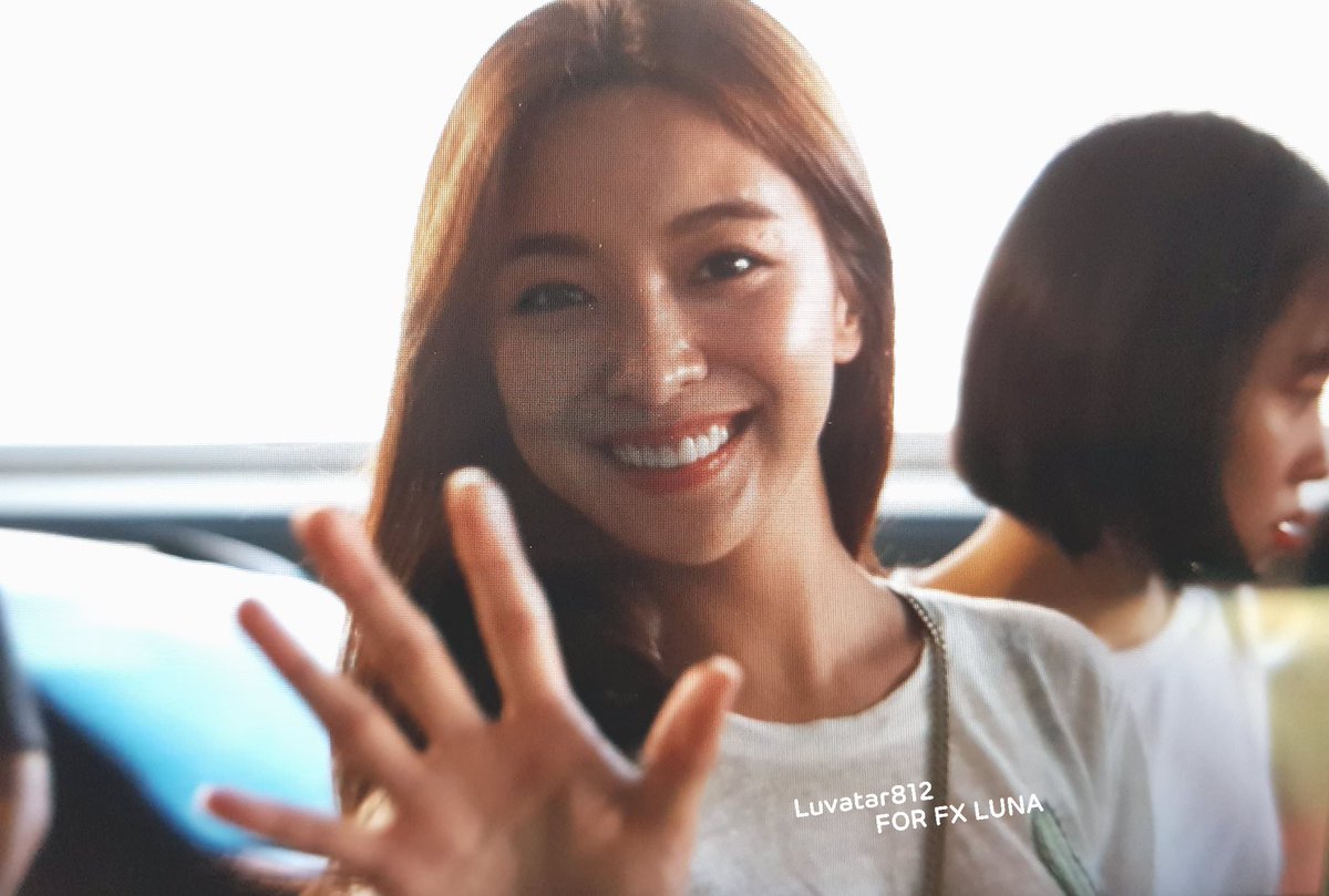 fxfits's tweet photo. :¨·.·¨:                                                        
 `·.. #루나 ♡ luna
 .*˳✧༚ https://t.co/UPtiFKoZBg