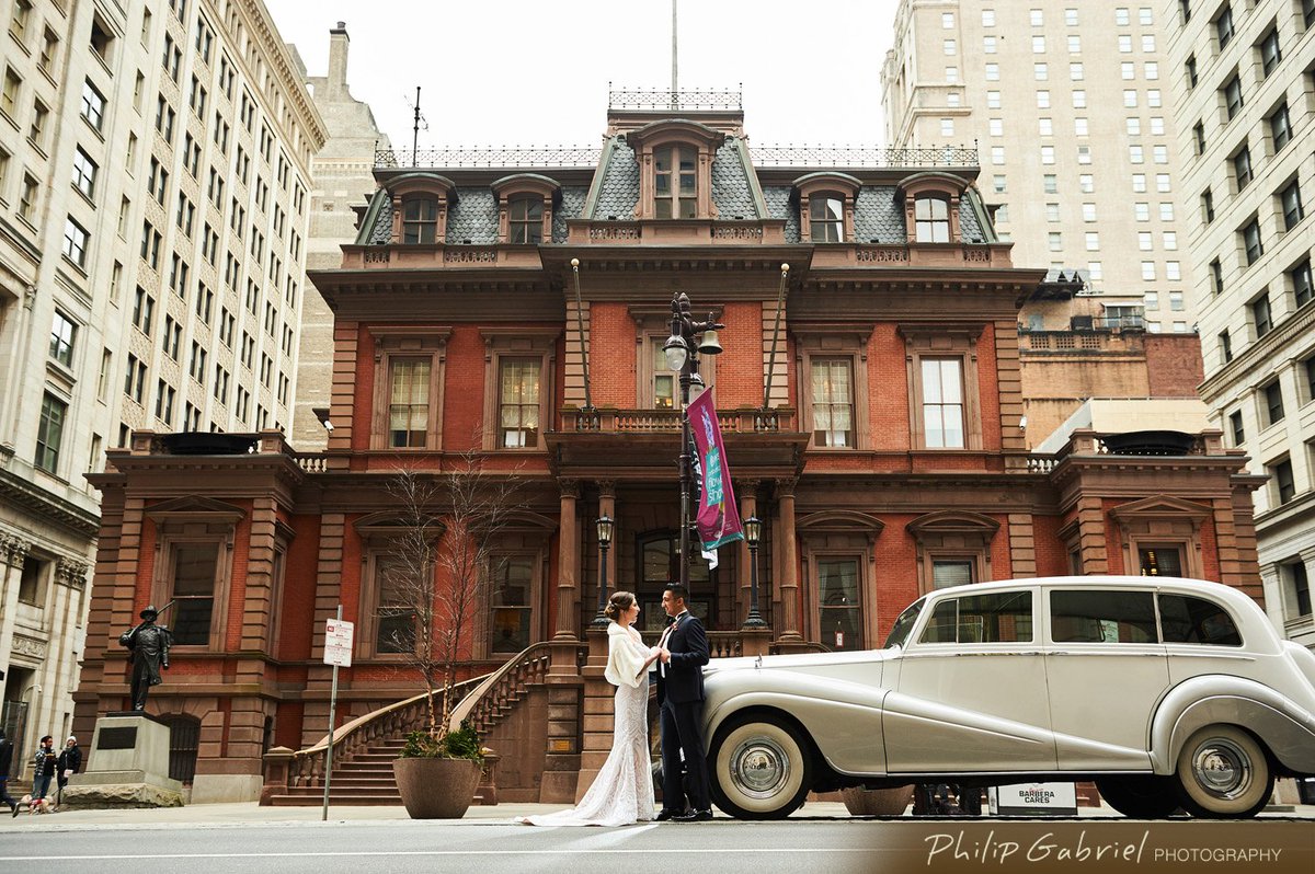 fjconsoli's tweet photo. Beautiful picture from my daughters wedding in front of the Union League! @TheUnionLeague https://t.co/4oTzZALZ8w