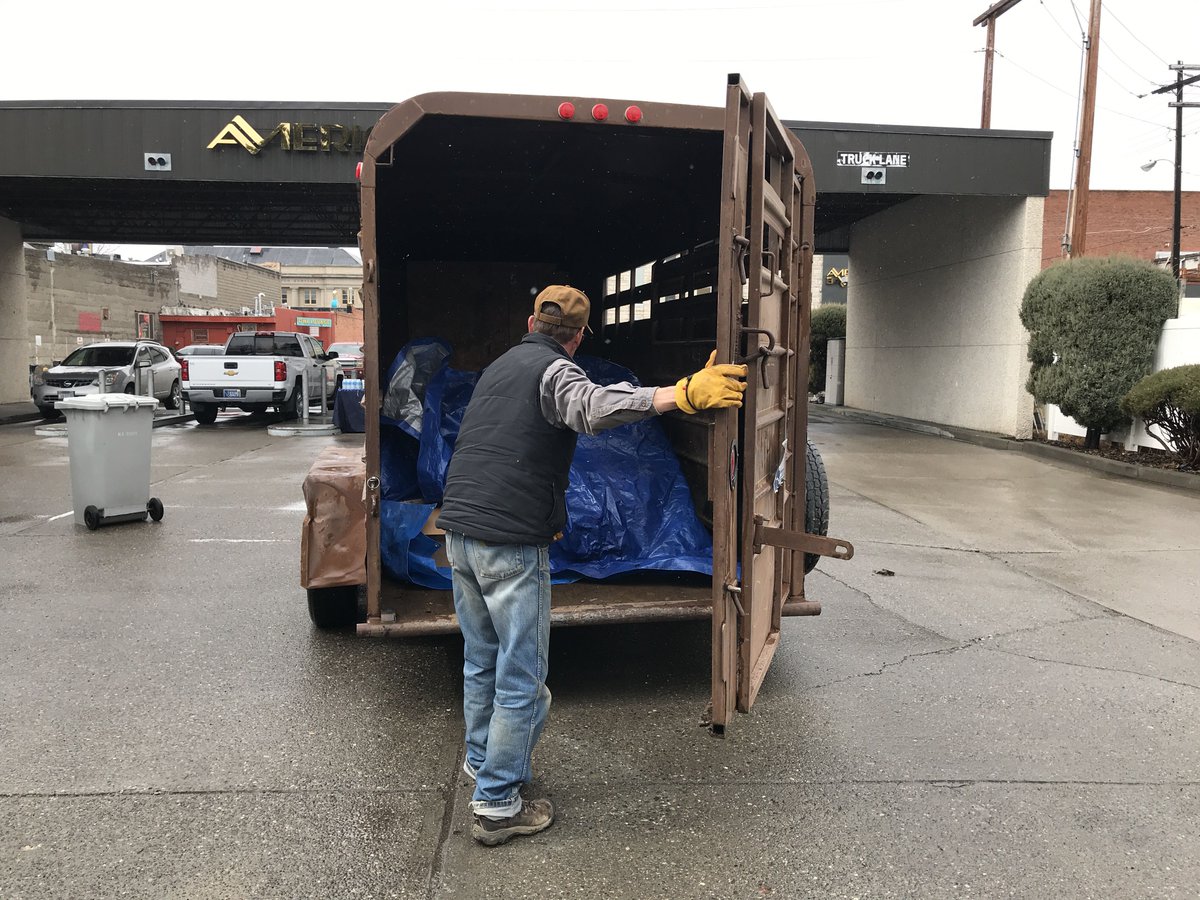 HlsMontana's tweet photo. A few of our favorite πΈ from #SecureYourIDDay this week. Did you shed to stay safe? #BBBMT @BBBNWP #Livingston #Montana https://t.co/mV48Hqt0Bn