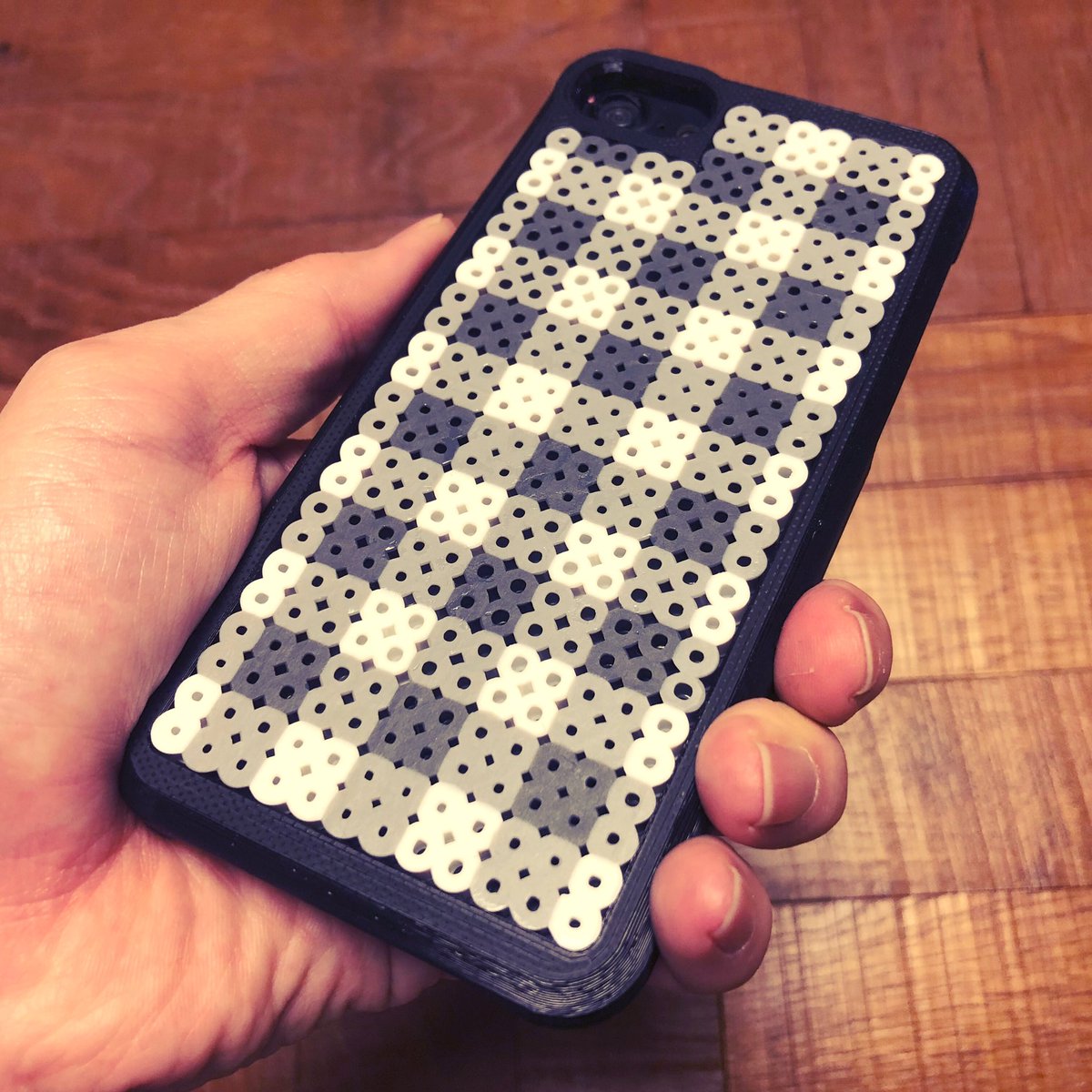 ３dプリンターでアイロンビーズを簡単に着せ替えできるスマホカバーを作ってみた Togetter