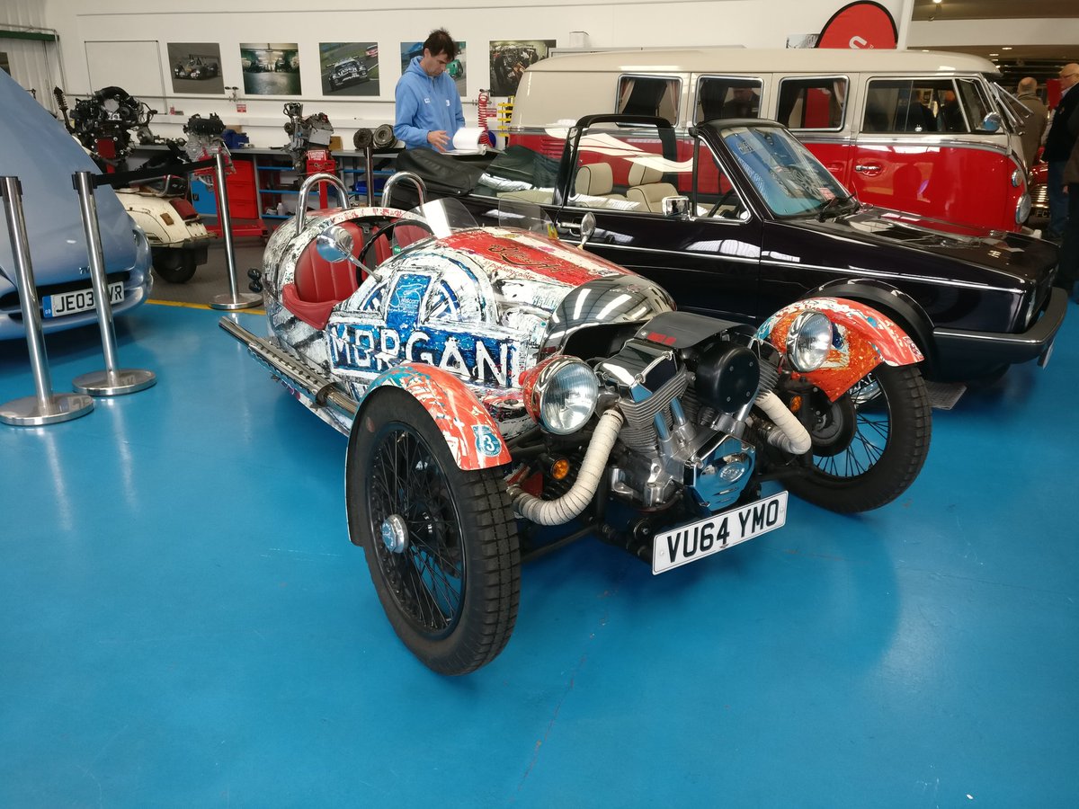 carartbyemily's tweet photo. Using the Wolseley and the Jag to take people for drives from @BMMuseum to @Laser_Tools today... Plus spotted @Popbangcolour's Morgan #wolseley1100 #maggiethewolseley #jaguarmk2 #gracethejag #morgan #thunderbird https://t.co/4VgVjfk07T