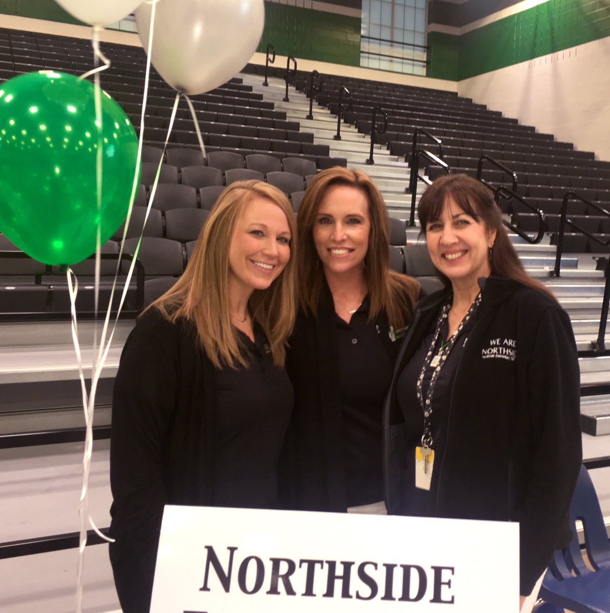 jburnsjennifer's tweet photo. A GREAT morning spent at the @WaxahachieISD Job Fair today! So impressed with the caliber of candidates we met and certainly loved sharing about all of the GREATNESS that is @hachienorthside! #yourkidsourpurpose #welovewhatwedo @RRRector  @cthornhill3 https://t.co/fs1XGeKlNf