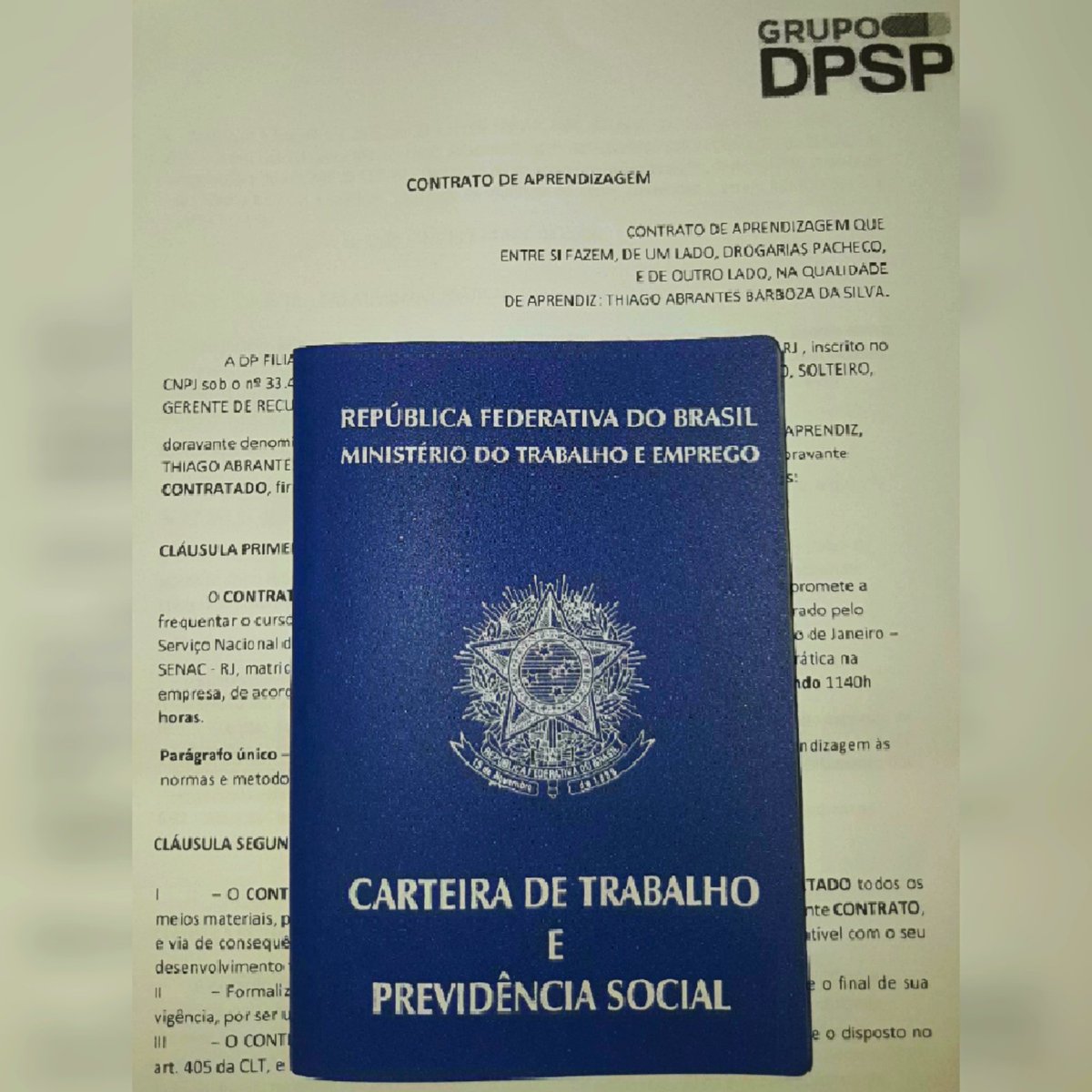 Só tenho que agradecer a Deus por essas portas que ele tem aberto em minha vida, Daqui pra frente as responsabilidades só aumentaram mas será um grande passo para a minha aprendizagem...#CarteiraAssinada💛