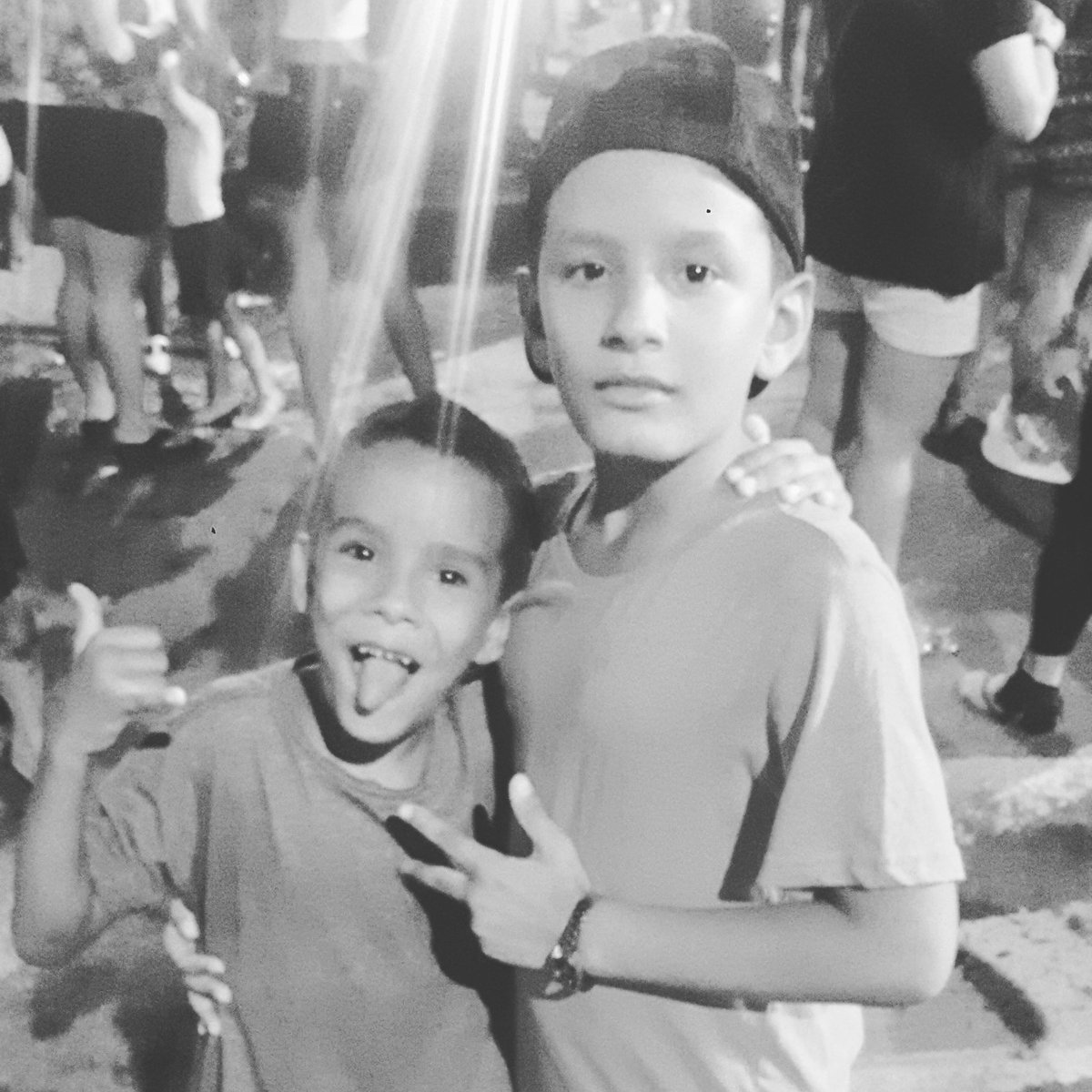 jrsantanareal's tweet photo. Meu ❤ fora do peito
#filhos #filhoslindos #filhosamados #filhosamormaior #filhosminhavida #filhosmeus #filhosamoreterno #filhosabençoados #filhosdocoração #filhosqueamo #filhotes #amomeusfilhos #amomeusfilhotes #euamomeusfilhos #filhinhos #meusfilhos #meusfilhotes https://t.co/NDKunIoCGP