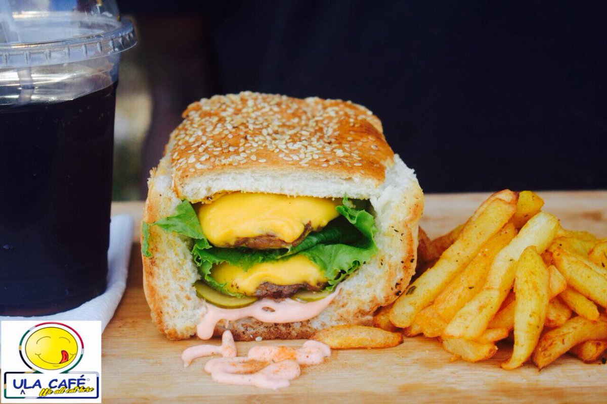 Ch3rrity's tweet photo. #africanburger https://t.co/HA9DHfg0kL