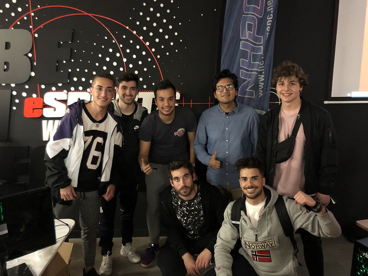 Planet Games tweet media