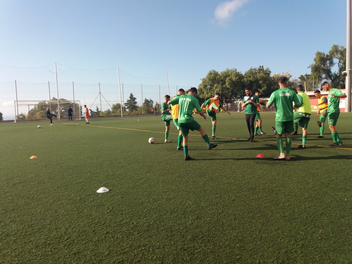 CDOfraRegional's tweet photo. LA SUERTE ESTÁ ECHADA.
TRABAJO SEMANAL REALIZADO, CONCEPTOS ASIMILADOS, Y SÓLO FALTA JUGAR.
COMO DICE EL ABUELO "NUNCA RENDIRSE"
QUE COMIENCE EL ESPECTACULO
TU APOYO, NUESTRA FUERZA
¡¡¡VAMOS OFRA!!!
#SOMOSCDOFRA https://t.co/G9myzFat7m