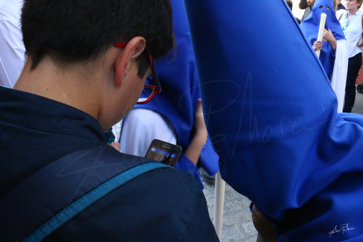 No se deja <a href="/Chicotaz1/">Chicotaz</a> ni en la #SSantaSevilla19 😄