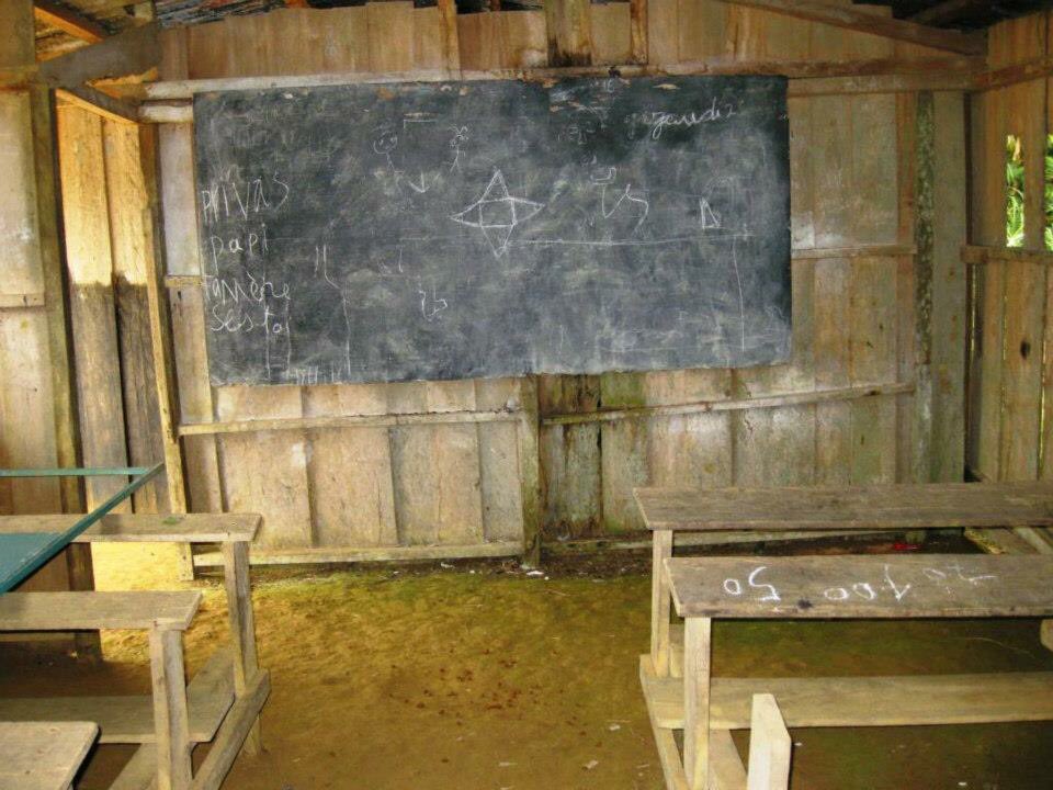 BrunoMessan's tweet photo. #Gabon
Le #Cgri l’avait déjà dénoncé dans son courrier sur l’#AFD, les incohérences sur les prêts accorder au #Gabon via l’#AFD. Aucune école n’a été construite, les bourses des lycées et étudiants volées, au final bilan zéro. Cette loi leur permet de voler d’avantage.@TV5MONDE https://t.co/733PX344vq