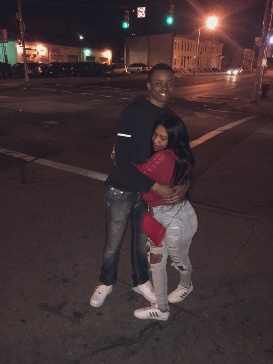 KeepinUpWitDae_'s tweet photo. I lost my dawg to some gun fire feel like he left me all alone 💔💔 #MarcusForever🖤😇 https://t.co/uS3RLfqu71