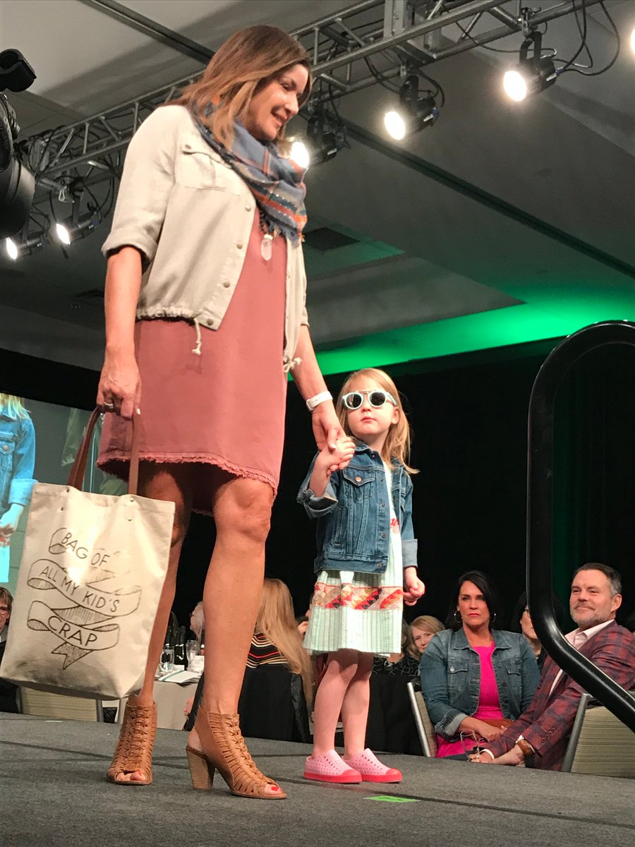 You’re never too young to find your own #style! <a href="/BrassBurlap/">Burlap & Brass</a> #PacifierEdina <a href="/50thandFrance/">50th & France</a> #StyleEdina