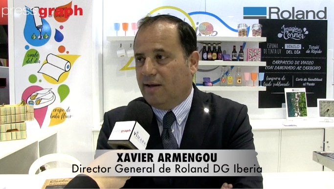graphispag's tweet photo. "@Rolanddgi crea una nueva división que apuesta por las empresas emprendedoras“, Xavier Armengou, general manager de Roland DGI Iberia, durante la feria #Graphispag19. @Rev_Pressgraph
https://t.co/1UHLRVh7KC https://t.co/DpIQF0lufC