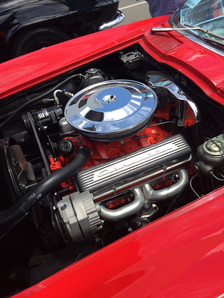 tweetAprilRose's tweet photo. Here’s an up close #BarrettJacksonNOW look for @harrisxu45 on that beautiful ‘63 split window 🙏🏻🙌🏻 lot #682.1 https://t.co/V8P6WfM7yW