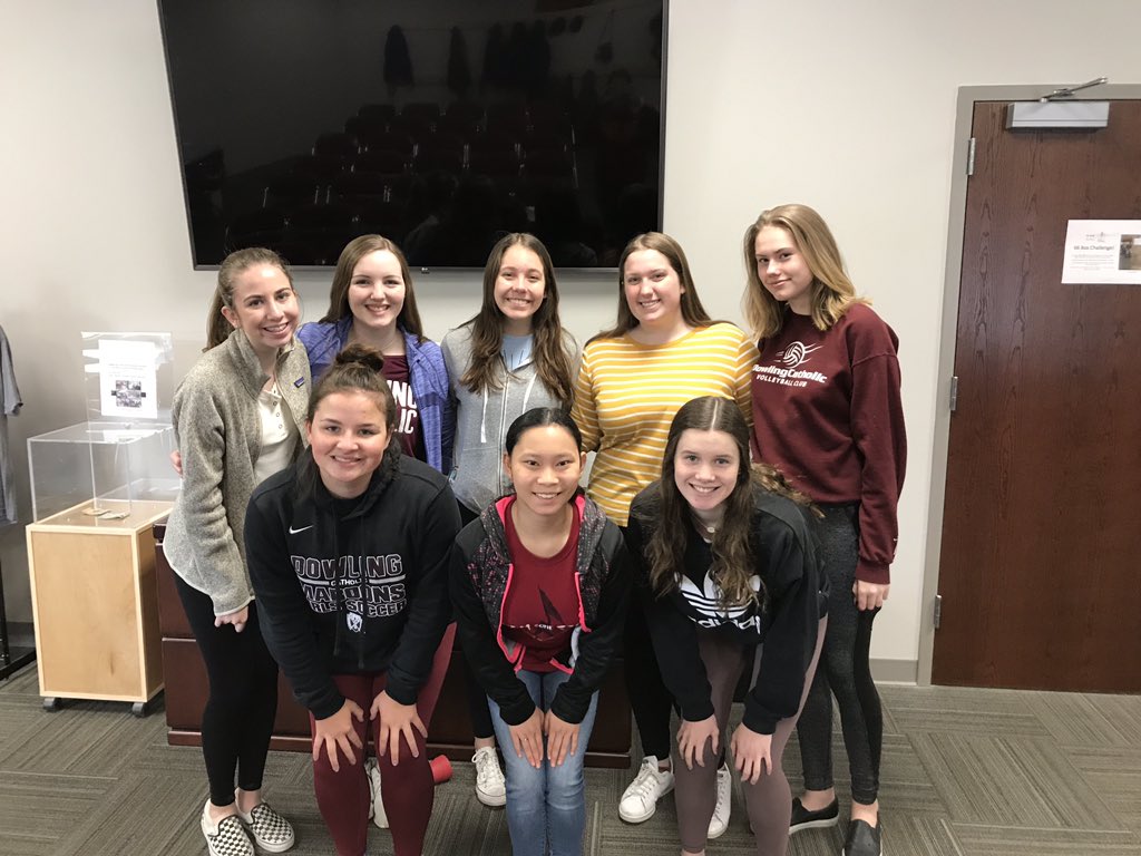 DCHS_SFL's tweet photo. Kudos to the members of SFL who spent their Saturday morning @ Meals From the Heartland! 🙌 @MaroonCrew @DCHSMaroons @DCHSPrincipal https://t.co/y7HhLi2bzK