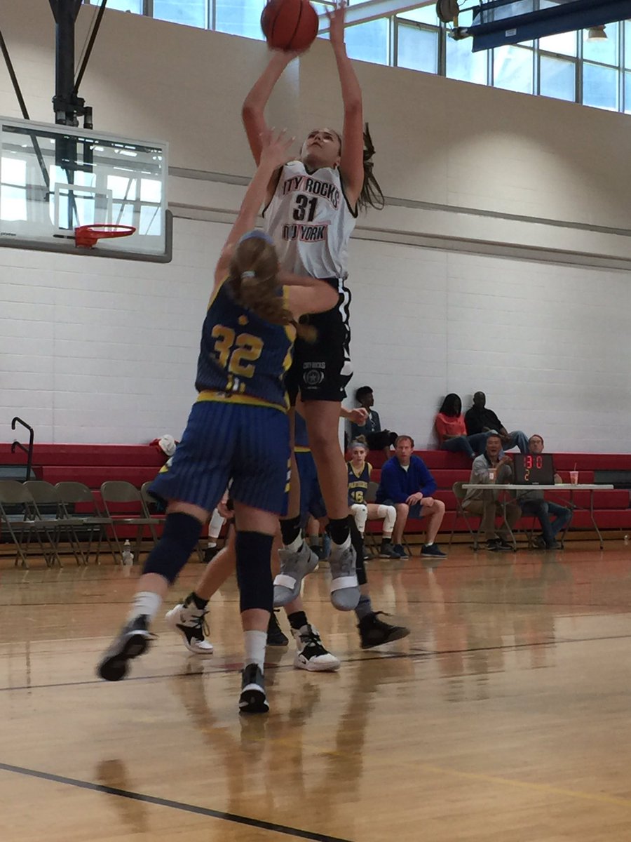 Olsen has been near unstoppable as her footwork around the rim with her back to the basket and ability to finish has been thoroughly impressive for <a href="/TheCityRocks/">CityRocksBasketball</a> 16’s. <a href="/Cityrocks_DNA/">The Girls Hoop Guru</a> <a href="/THuerter/">THuerter</a> <a href="/livolsen31/">olivia olsen</a>