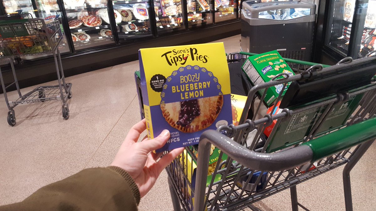 TCWEPnetwork's tweet photo. In stores now, our beloved @sarastipsypie
Just bought 3 boxes... might not be enough for the weekend. 😊
Find a store carrying them near you https://t.co/98NLJ2ComJ
#pie #blueberry #grocery #lunds #sarastipsypies #tcwepnetwork https://t.co/Q3EClD3vZe